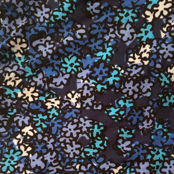 LuLaRoe Blue and White Leggings - Picture 4 of 4